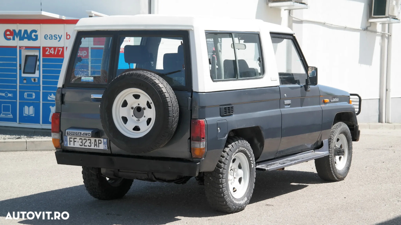 Toyota Land Cruiser - 3