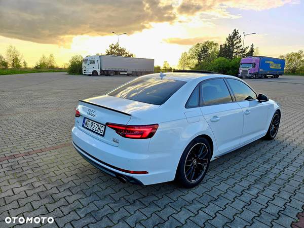 Audi A4 2.0 TFSI Quattro Sport S tronic - 22