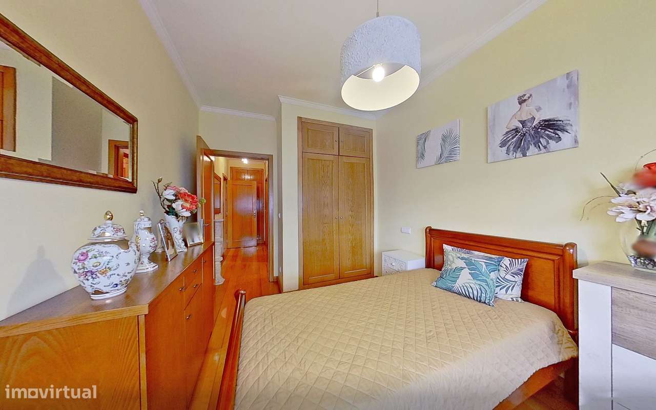 T2 Varanda | Suite | Garagem-15