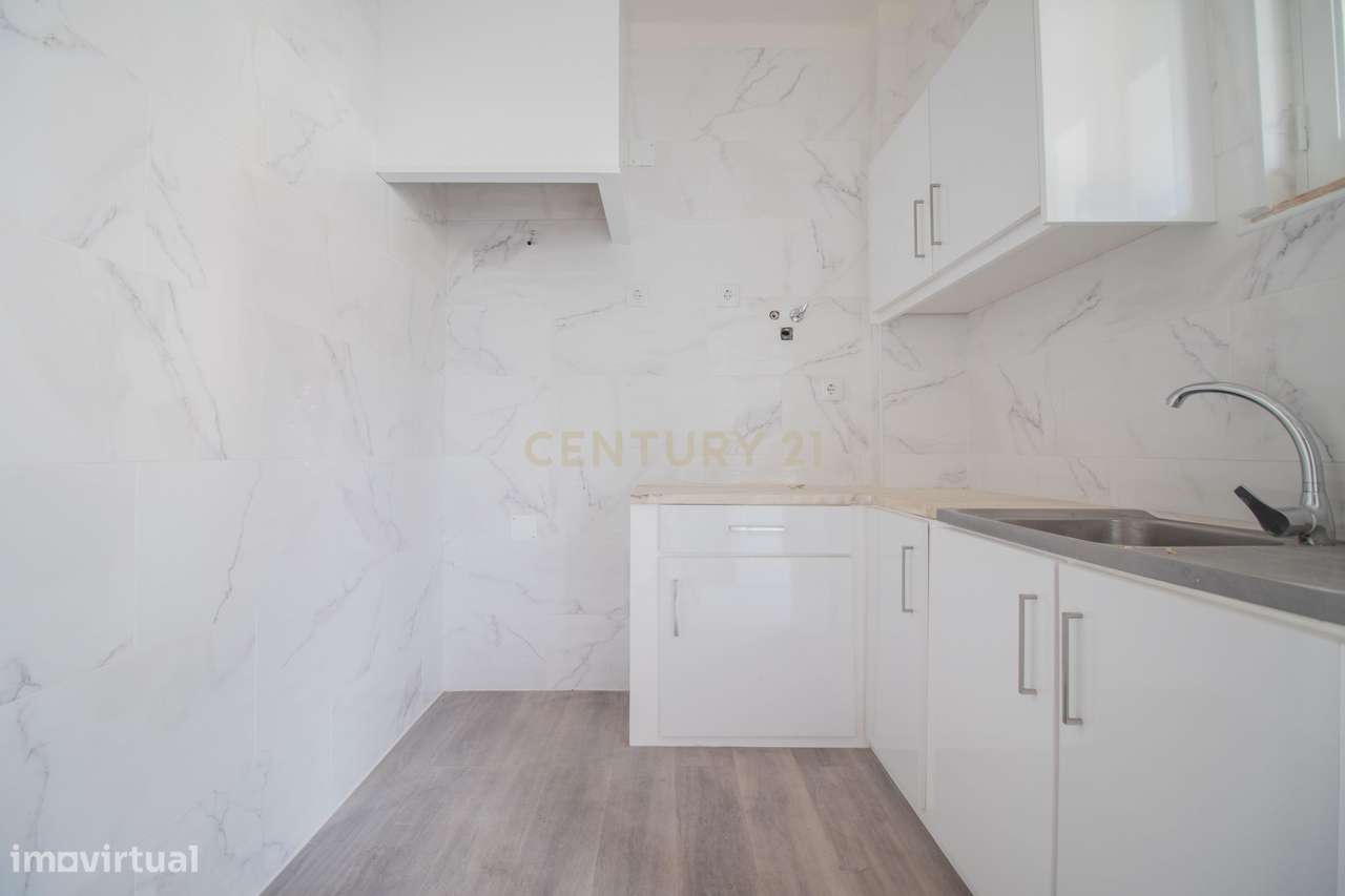 Apartamento T3 em Coimbra com Varanda, Luz Natural e Rentabilidade Gar - Grande imagem: 3/26