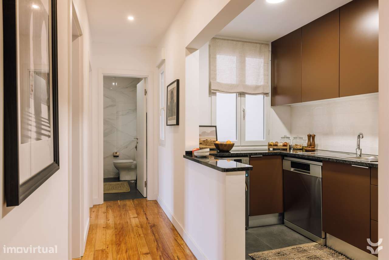Apartamento T2 na Av. da Liberdade - Marquês de Pombal-12