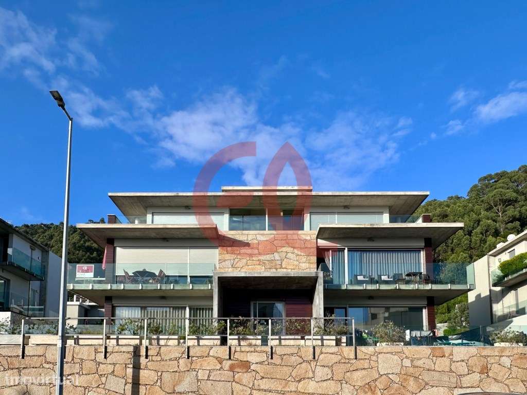 Apartamento T2 de Luxo, em Viana do Castelo-0