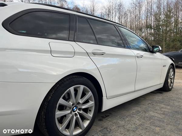 BMW Seria 5 530d xDrive Luxury Line - 9