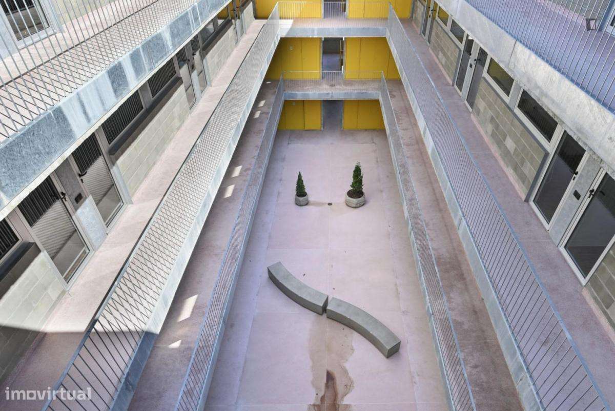 Apartamento com 1 quartos - localizado em Paranhos Porto - Grande imagem: 4/10