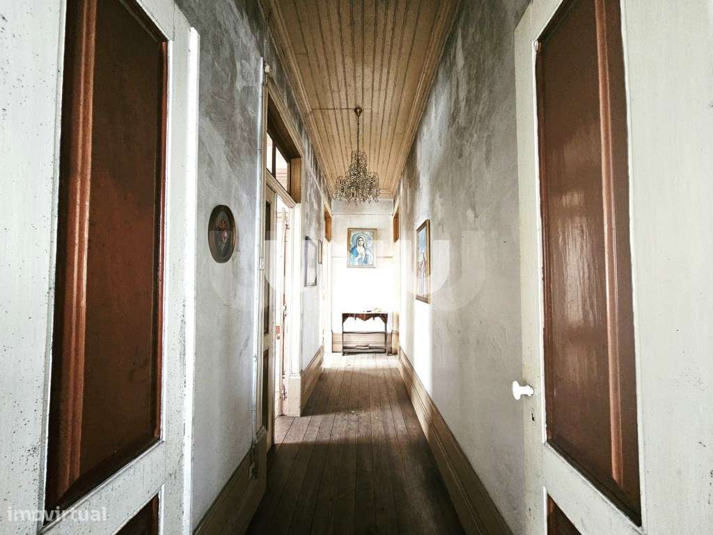 Moradia T5 - Pleno Centro Histórico de Viseu-6