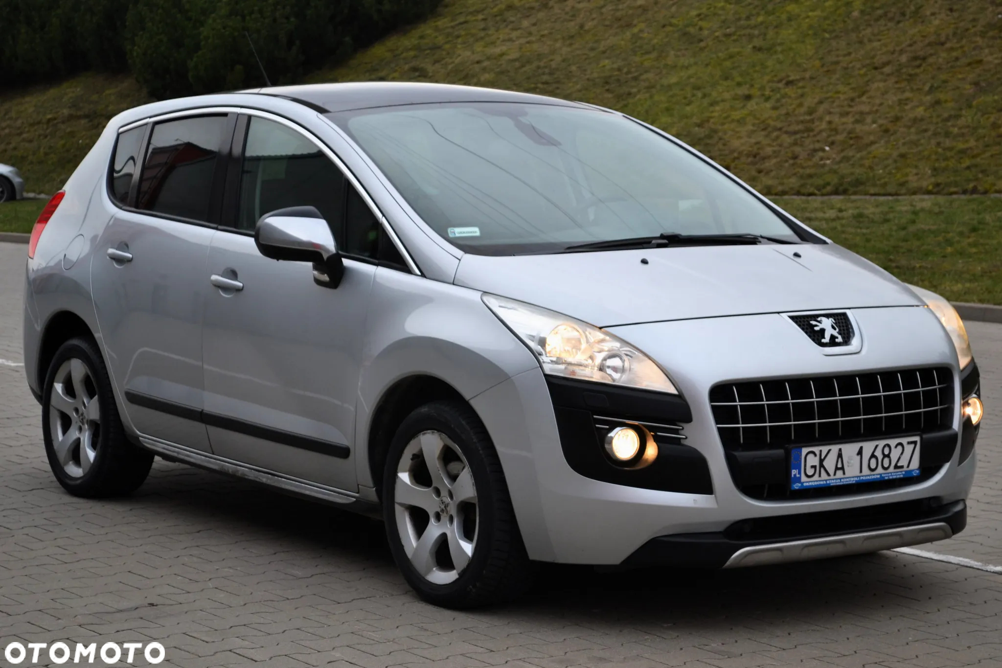 Peugeot 3008 1.6 HDi Premium - 3