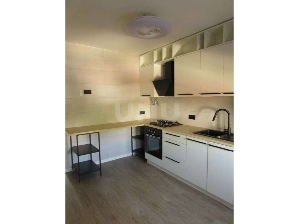 Apartamento T3 Renovado em Almada - Rua Torcato José Clavine - Grande imagem: 4/20