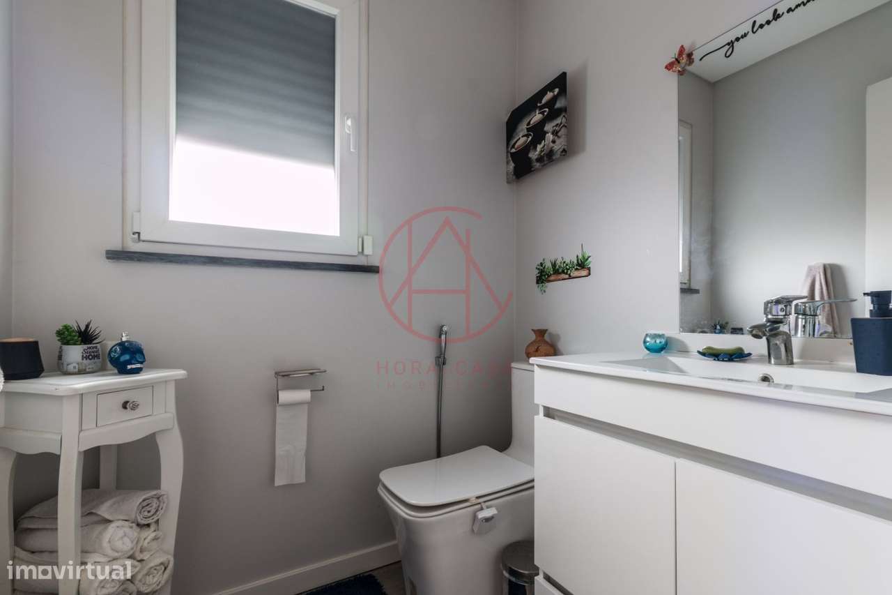 Moradia em Fernão Ferro – Privacidade, Conforto e Acesso rápido a-31