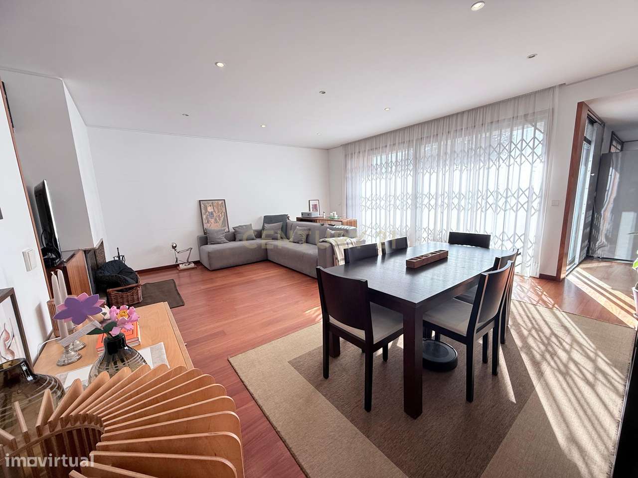 Moradia T3 com suite master, em condomínio de prestígio – Estrada Real-15