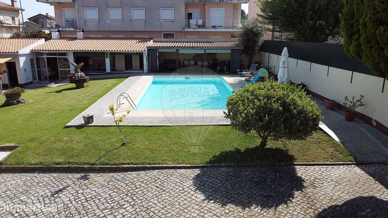 Moradia T5 para venda - Grande imagem: 2/25