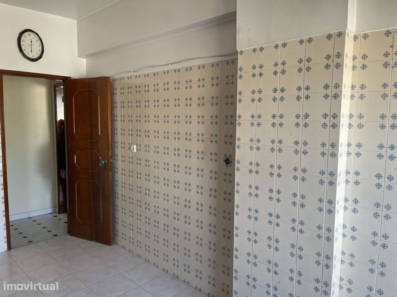 Apartamento T3 com 2 casas de banho em Loures-4