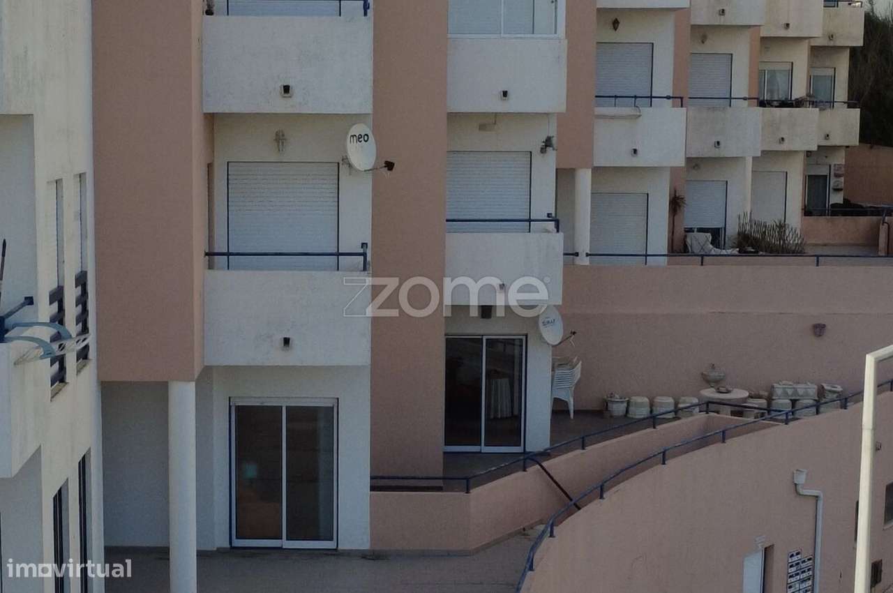 Apartamento T3- Nazaré todo mobilado C/ Lugar de garagem-4