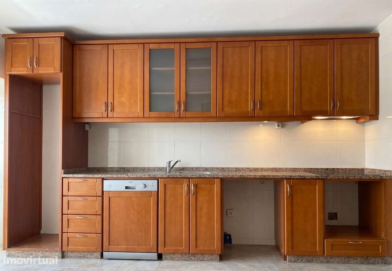 Apartamento T3 Venda em Vilar de Andorinho,Vila Nova de Gaia-25