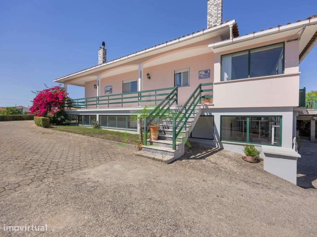 Moradia V3+2 com 4.010m2 de terreno a 5min de Leiria-14