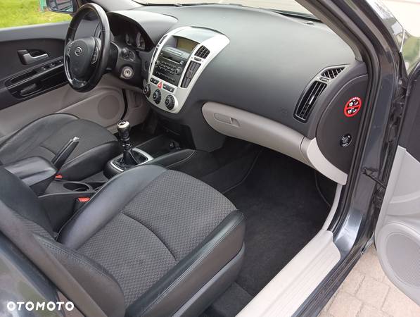 Kia Ceed Cee'd 1.4 Optimum + - 9