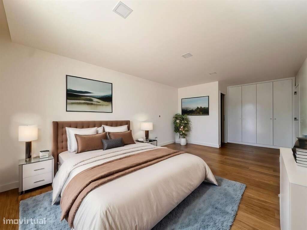 Apartamento T4 com garagem em zona da Quinta da Portela - Grande imagem: 4/6