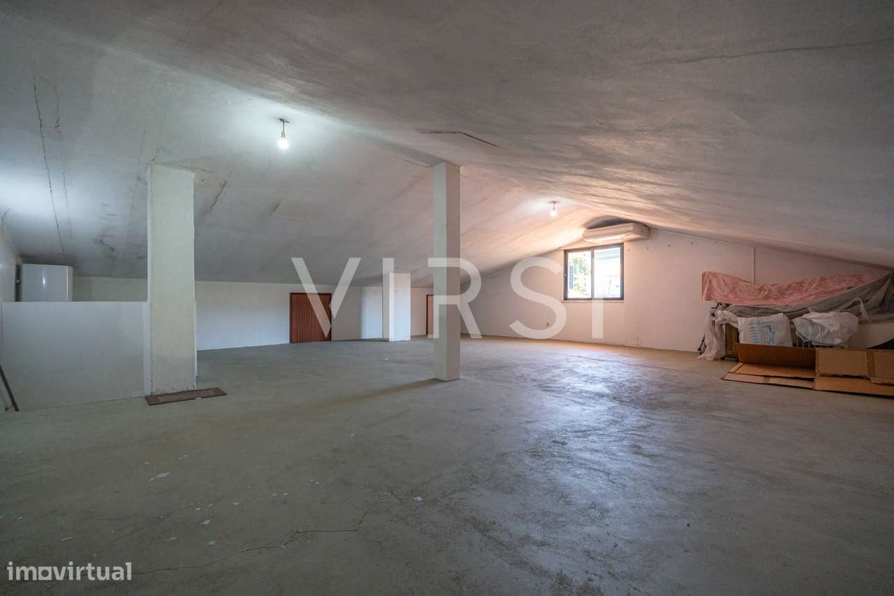 T3 com sótão, 2 garagens e amplo espaço exterior - São Martinho do...-29