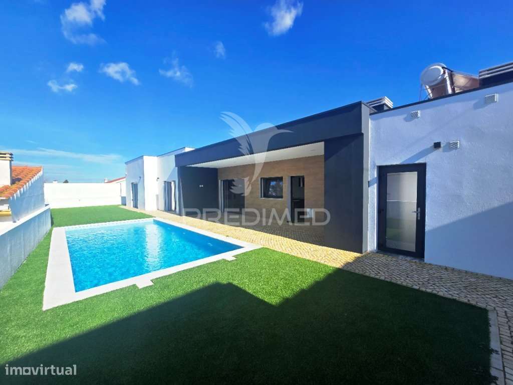 Moradia Isolada TérreaT4, c/Piscina e Garagem, em Azeitão - Grande imagem: 3/40