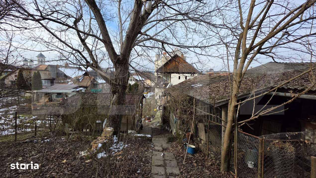 Casa de vanzare, cu 4 camere, 120 mp, teren de 1500 mp, zona centrala - Imagine principală: 3/19