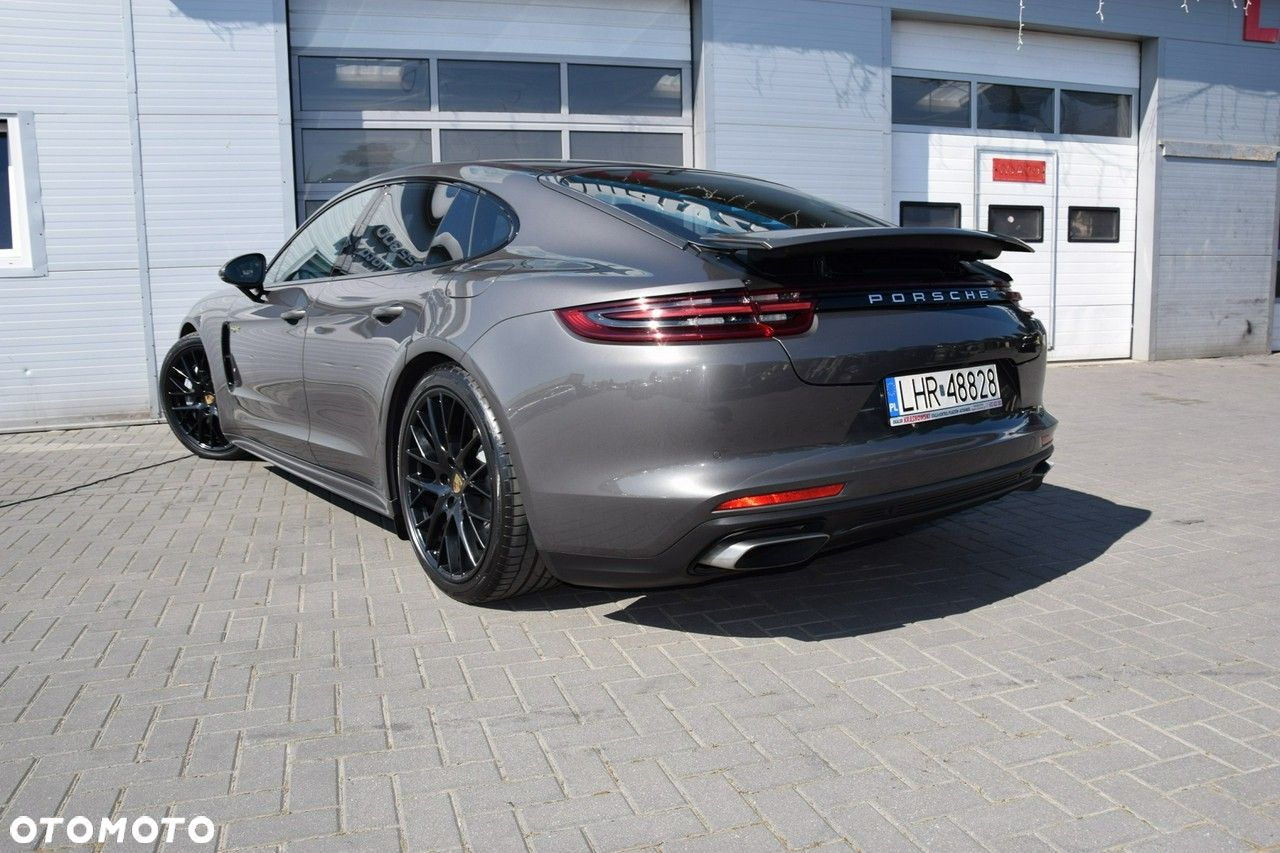 Porsche Panamera - 9