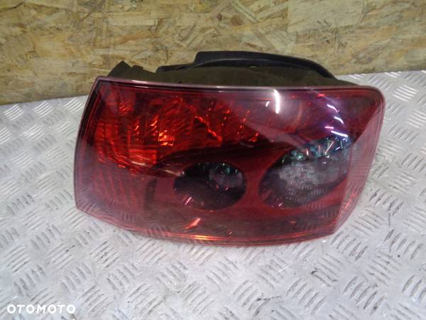 LAMPA PRAWY TYŁ SEDAN PEUGEOT 407 04- - 1