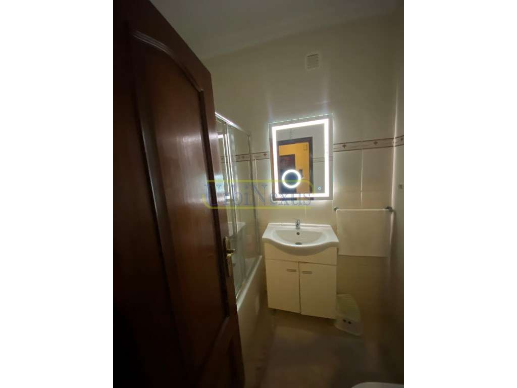 BAIXA DA BANHEIRA - T2 - 1º ANDAR-3