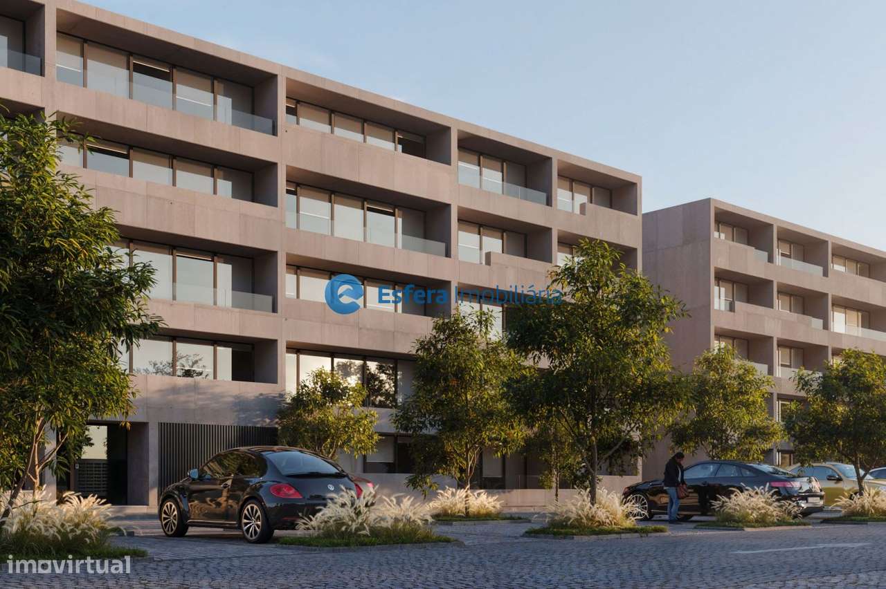 T1 Novo junto ao LIDL Monte dos Burgos-11