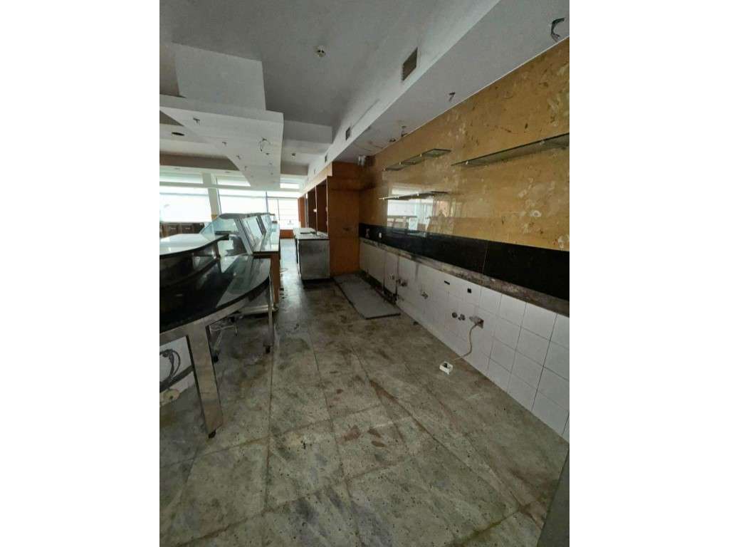 Oportunidade de negócio no coração de V. N. de Gaia-3