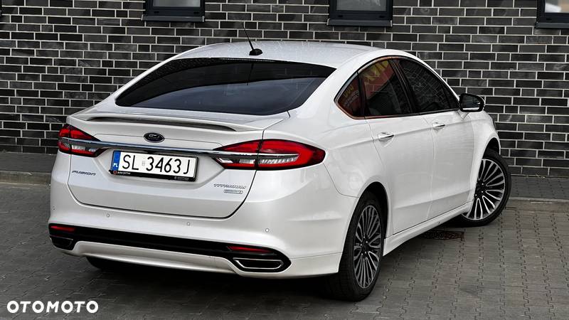 Ford Fusion 2.0 EcoBoost Titanium - 20