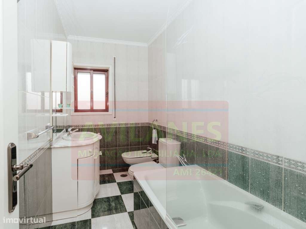 APARTAMENTO T3 RECUADO - LOBÃO-44