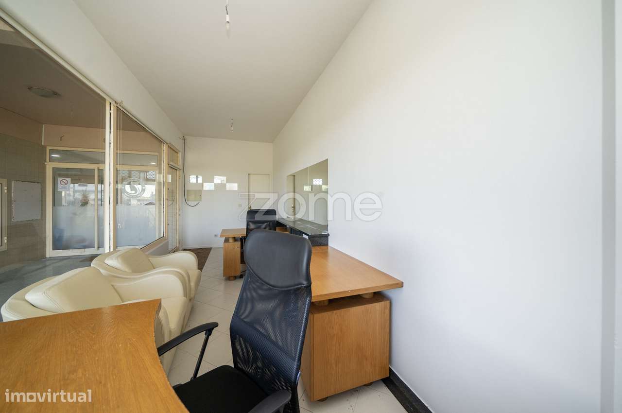 Loja com 18,90m2 junto a praia Amorosa em Chafé, Viana Castelo. - Grande imagem: 3/24