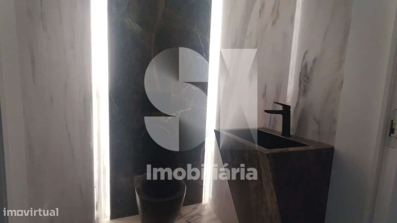Moradia T3 de Luxo no Coração da Póvoa de Varzim - Grande imagem: 5/18