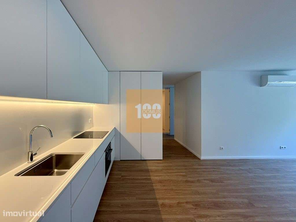 T2 com varanda e garagem às Antas - Grande imagem: 5/41