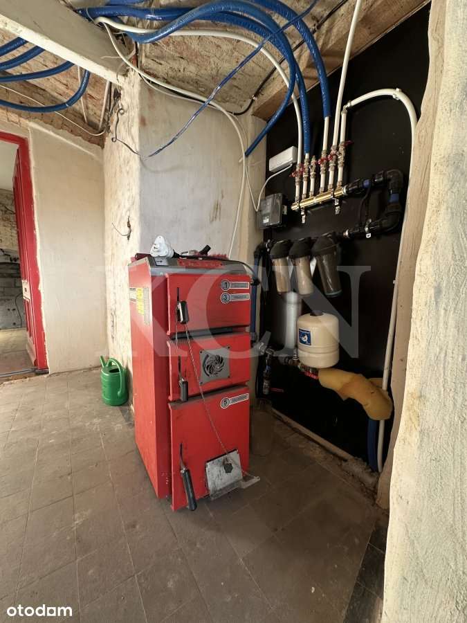 Dwa mieszkania w domu wielorodzinnym-10