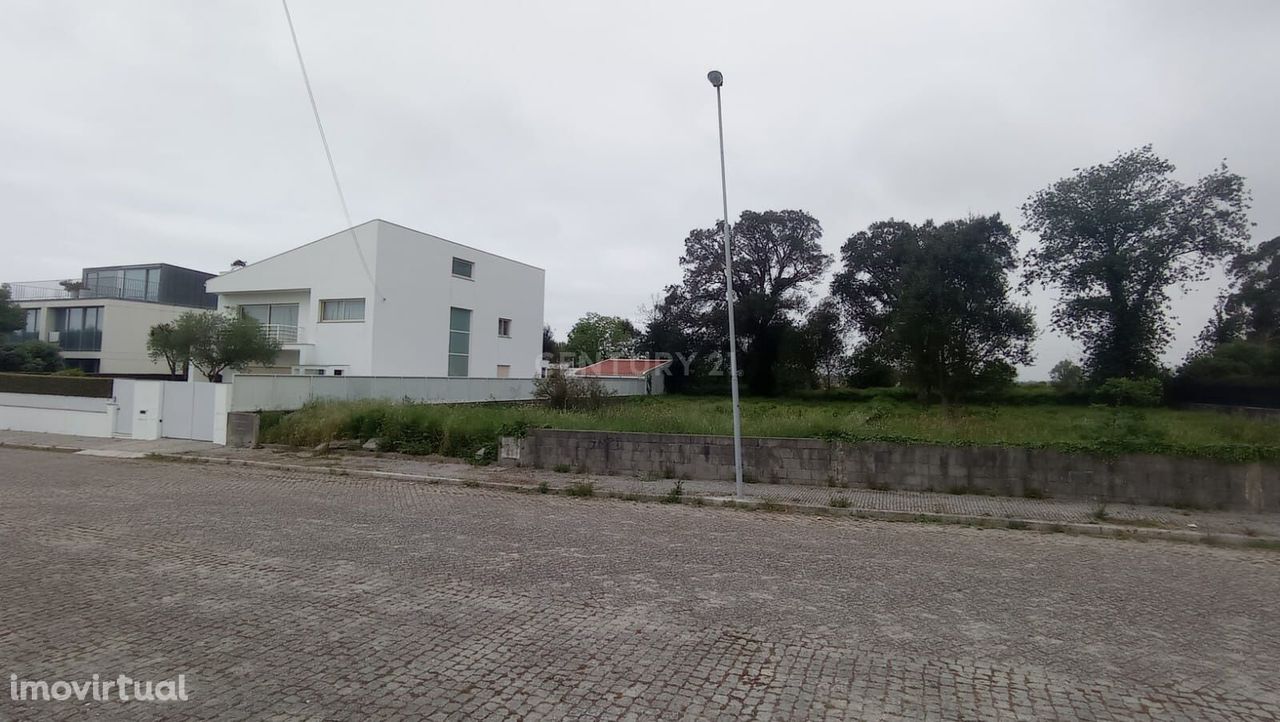 Terreno Urbano para Construção em Beiriz