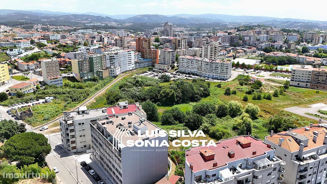 Apartamento T2 com Elevador, Garagem, Parcialmente Remodelado –...-15