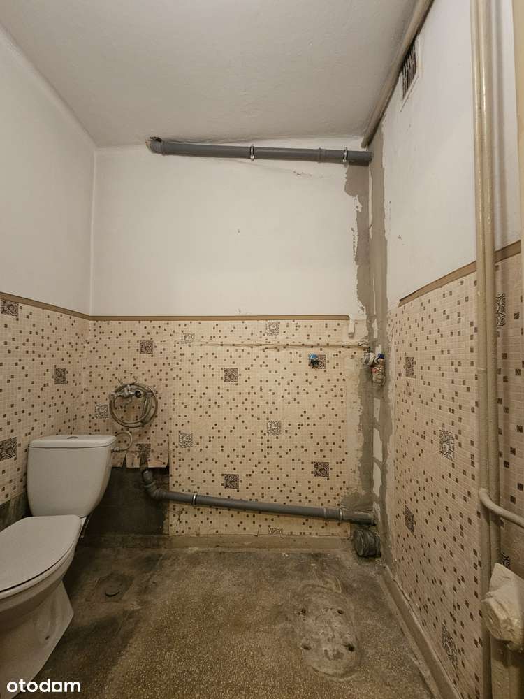 Mieszkanie 2 pokoje do remontu I piętro w spokojnej częsci Bytomia-9