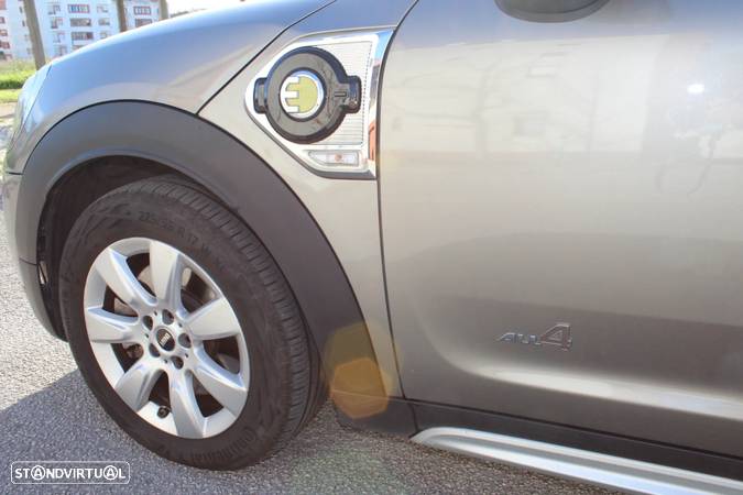 MINI Countryman Cooper SE ALL4 Auto - 6