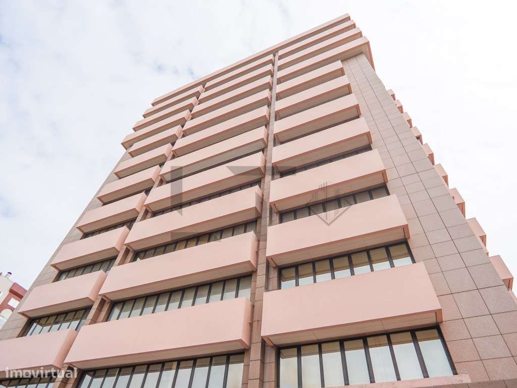 Escritório com Garagem para Arrendamento nas Laranjeiras, Lisboa - Grande imagem: 5/26