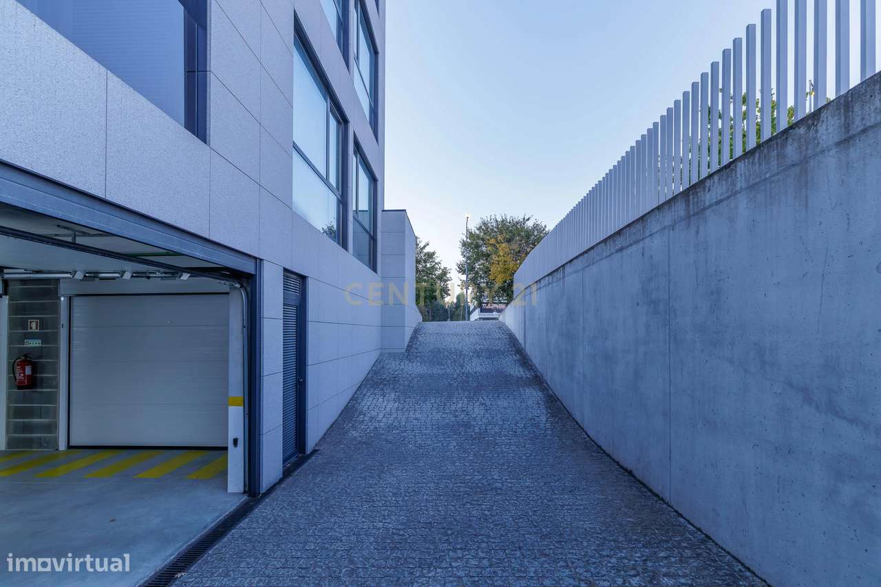Apartamento Premium em Nogueira e Silva Escura, Maia-32