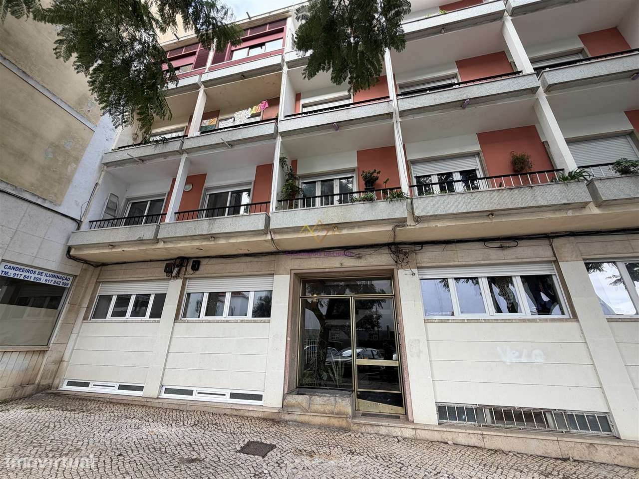 T2 com Terraço na Venteira | Remodelação Total - Grande imagem: 2/35