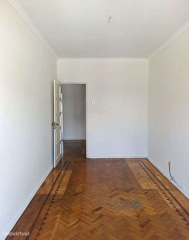 Apartamento T2 para arrendamento - Grande imagem: 4/14