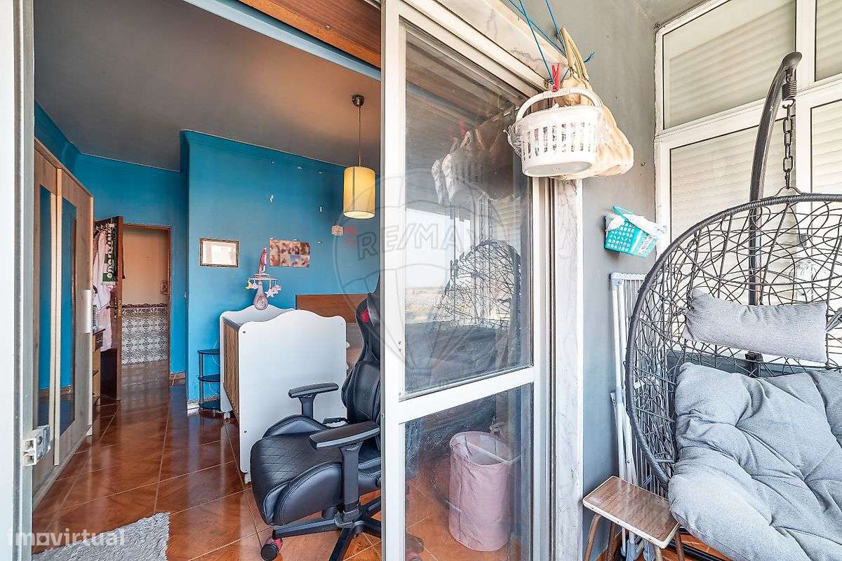 Apartamento T2 para venda na Cruz de Pau, Amora.-17