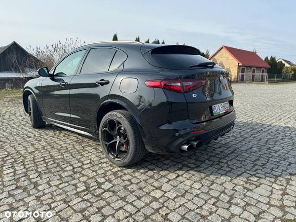 Alfa Romeo Stelvio V6 2.9 Bi-Turbo AT8-Q4 Quadrifoglio - 1