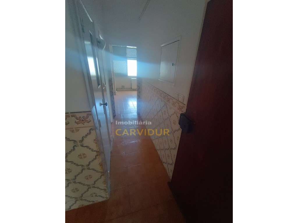 Lavradio T2 Res do chão bom estado-6