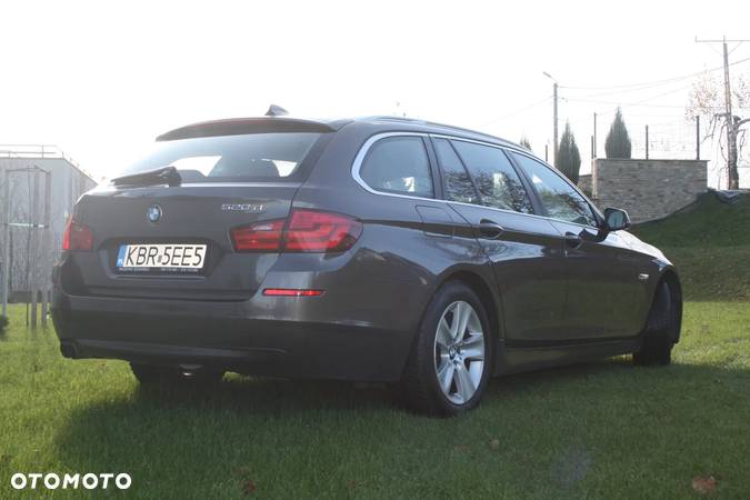 BMW Seria 5 520d - 4