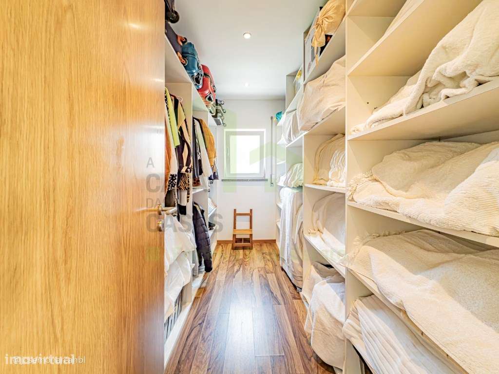 Vende Moradia T8, Ericeira 15 Km, A Casa das Casas-32