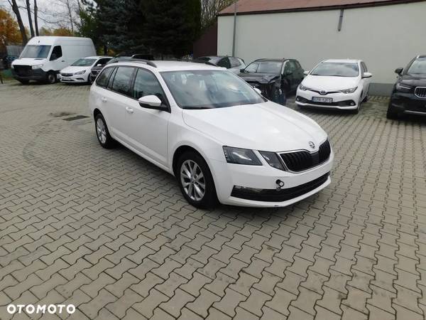 Skoda Octavia 1.6 TDI Clever DSG - 7