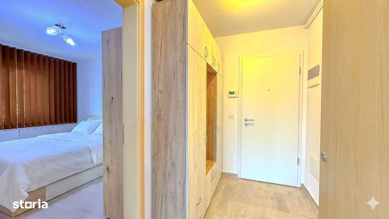 Studio in Kasper Coresi, vedere aleea pietonală,loc de parcare si boxa-6