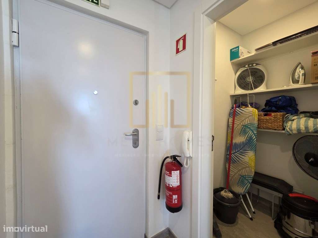 T2 renovado com vista deslumbrante para o areal da Praia da Rocha, ...-22